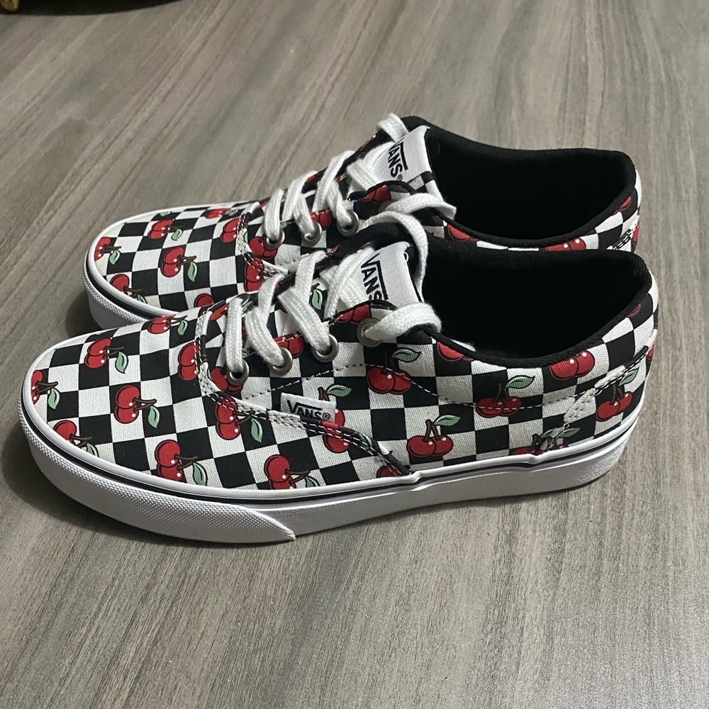 Vans Old Skool Lo Red Cherry Women Sneakers - SZ 6 - Picture 4 of 10